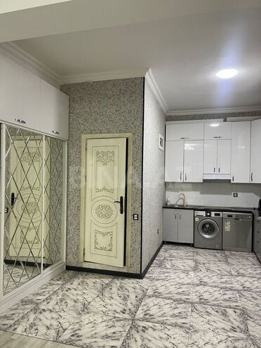 2-комн. новостройка - м. 28 мая - 65 м² (3)