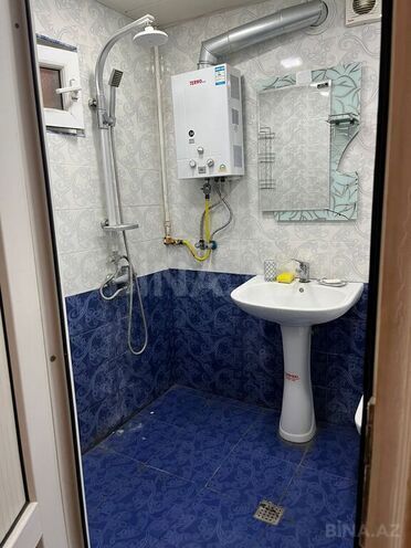 2 otaqlı köhnə tikili - İnşaatçılar m. - 60 m² (10)