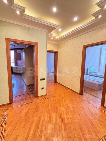 4-комн. новостройка - м. 28 мая - 180 м² (16)