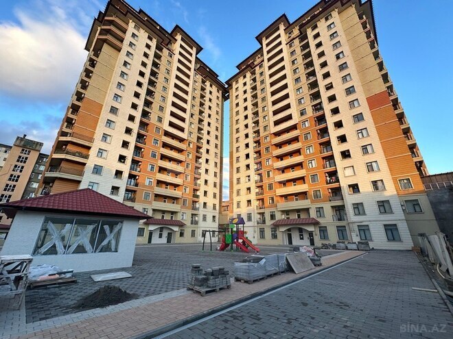 4-комн. новостройка - м. Кара Караев - 186 м² (1)