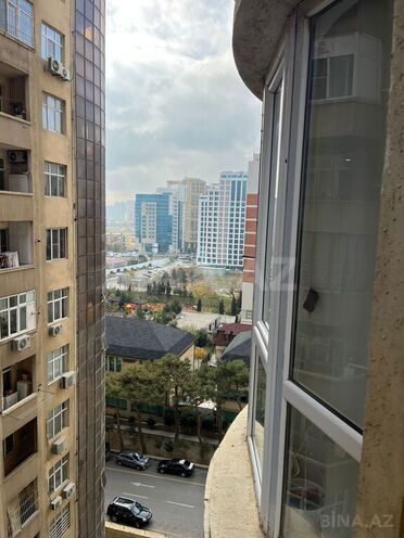 3-комн. новостройка - м. 8 ноября - 140 м² (23)