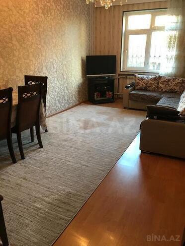 Продаётся 5-комн. вторичка 120 м², Хатаинский р., photo 1 from 16