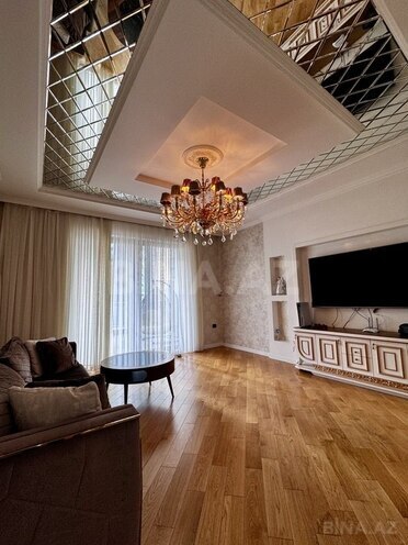 3-комн. новостройка - м. 28 мая - 150 м² (22)