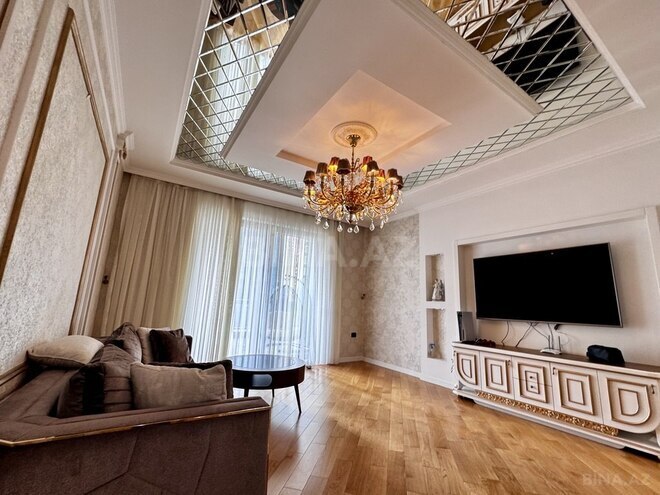 3-комн. новостройка - м. 28 мая - 150 м² (23)
