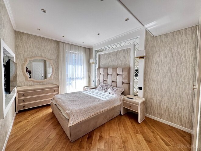 3-комн. новостройка - м. 28 мая - 150 м² (17)