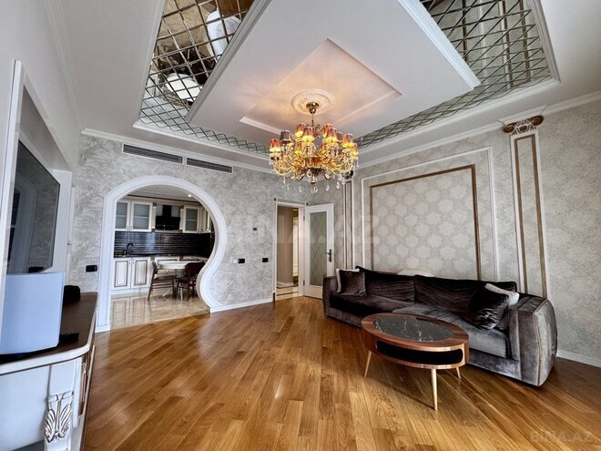 3-комн. новостройка - м. 28 мая - 150 м² (24)
