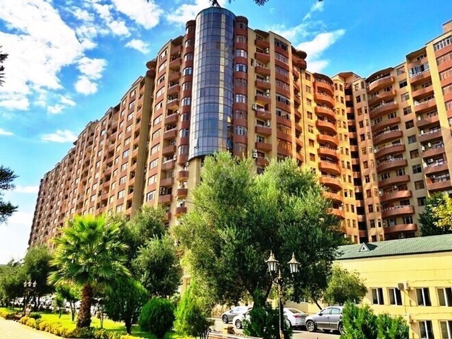 3 otaqlı yeni tikili - Şah İsmayıl Xətai m. - 135 m² (1)