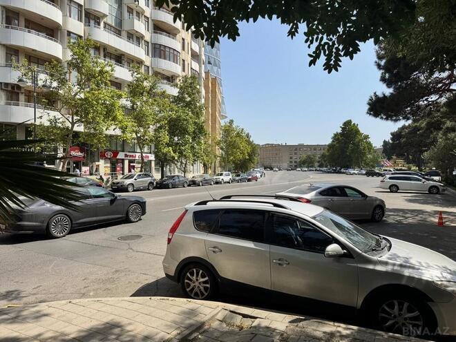 Объект - м. Элмляр Академиясы - 250 м² (6)