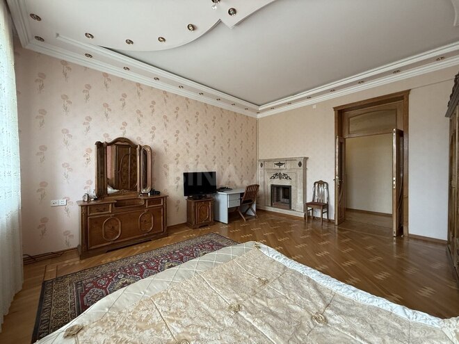 Продаётся 10-комн. дом/дача 1 000 м², пос. Бадамдар, photo 7 from 17