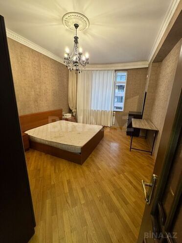 3-комн. новостройка - м. Шах Исмаил Хатаи - 170 м² (8)