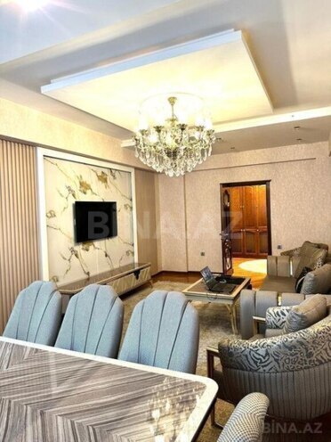3-комн. новостройка - м. 20 января - 130 м² (1)