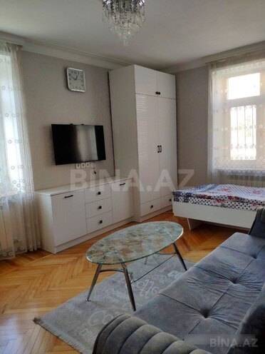 1-комн. вторичка - м. Элмляр Академиясы - 30 м² (2)