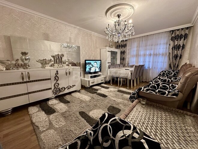 3-комн. вторичка - м. Нефтчиляр - 70 м² (5)