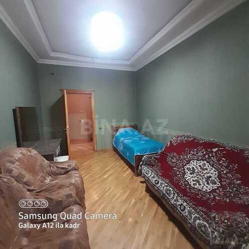 4 otaqlı həyət evi/bağ evi - Novxanı q. - 180 m² (1)