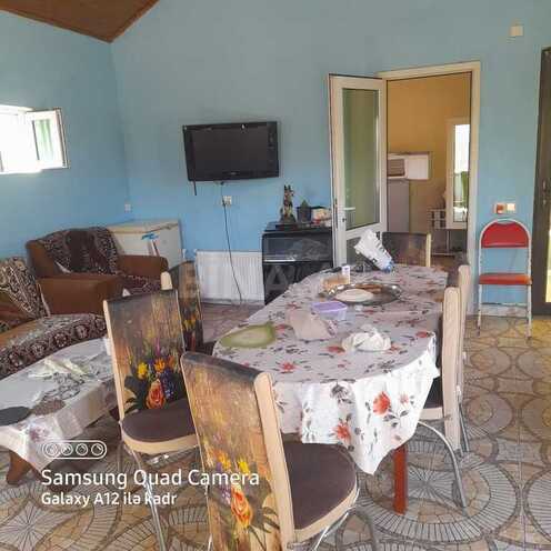 4 otaqlı həyət evi/bağ evi - Novxanı q. - 180 m² (20)