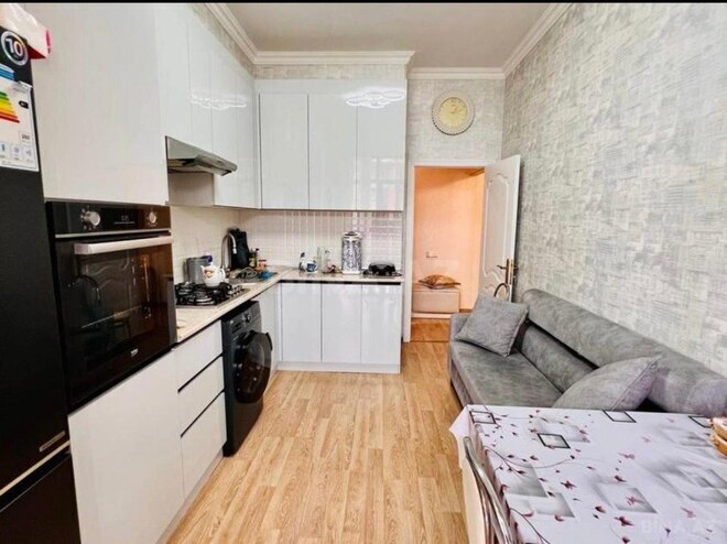 3-комн. новостройка - м. 28 мая - 105 м² (6)