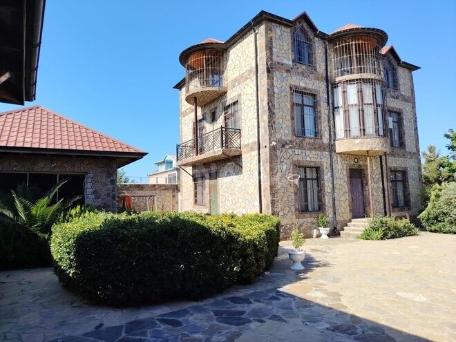 7-комн. дом/дача - пос. Горадил - 300 м² (3)