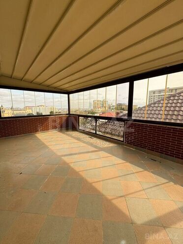 8-комн. дом/дача - пос. Бадамдар - 600 м² (15)