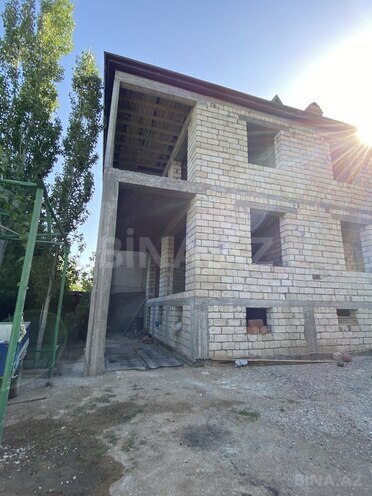 8-комн. дом/дача - пос. Сахиль - 250 м² (1)