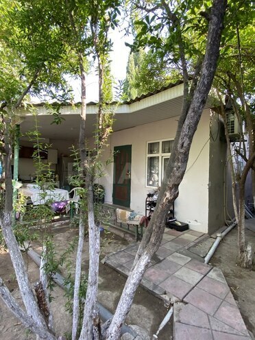 8-комн. дом/дача - пос. Сахиль - 250 м² (5)