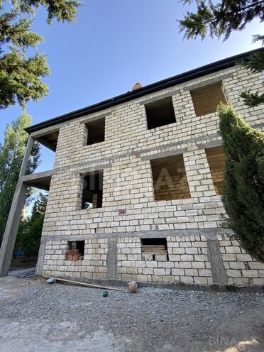 8-комн. дом/дача - пос. Сахиль - 250 м² (4)