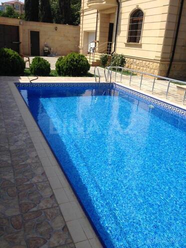 7 otaqlı həyət evi/bağ evi - Novxanı q. - 450 m² (4)