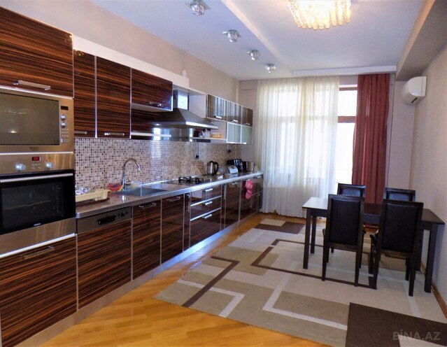 4-комн. новостройка - м. 28 мая - 200 м² (13)
