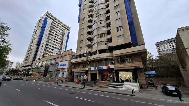 4-комн. новостройка - м. 28 мая - 200 м² (1)