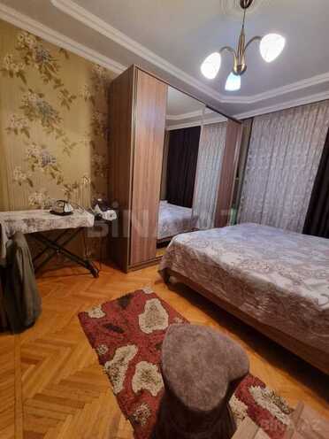 3-комн. вторичка - пос. 8-й мкр - 80 м² (3)