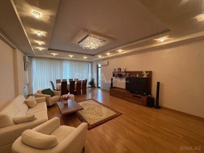 İcarəyə verilir 4 otaqlı yeni tikili 215 m², Şah İsmayıl Xətai m., photo 3 from 32