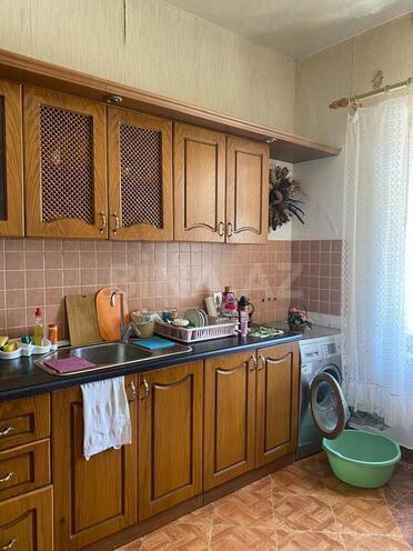4 otaqlı həyət evi/bağ evi - Novxanı q. - 200 m² (12)