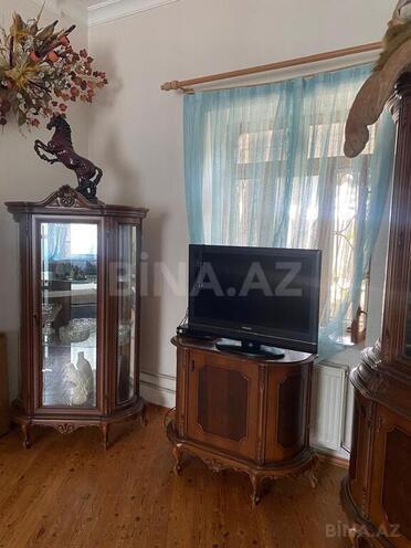 4 otaqlı həyət evi/bağ evi - Novxanı q. - 200 m² (14)