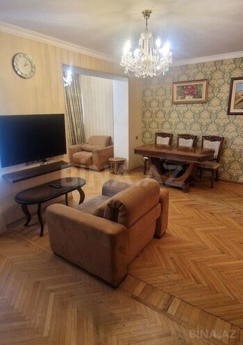 3 otaqlı köhnə tikili - İnşaatçılar m. - 70 m² (3)