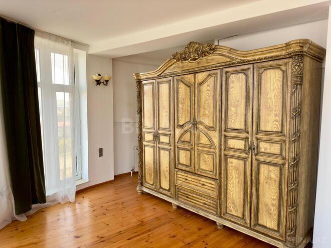 4 otaqlı həyət evi/bağ evi - Novxanı q. - 180 m² (17)