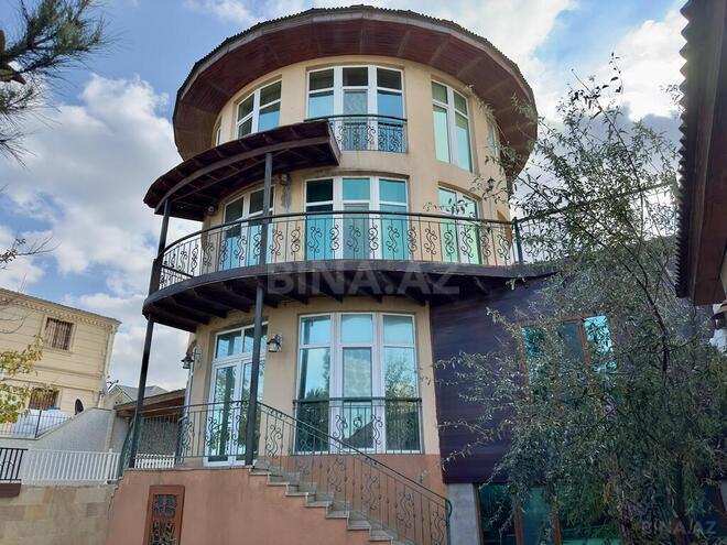 4 otaqlı həyət evi/bağ evi - Novxanı q. - 180 m² (1)