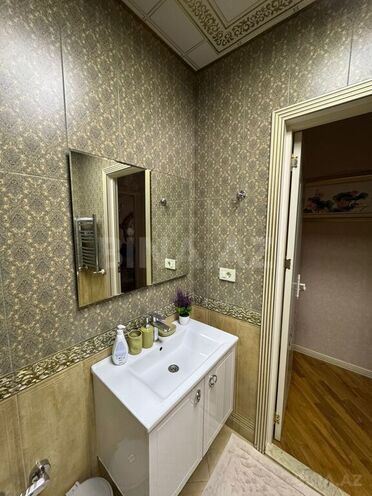 İcarəyə verilir 3 otaqlı yeni tikili 150 m², 28 May m., photo 18 from 32