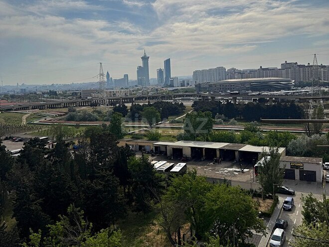 Satılır 4 otaqlı köhnə tikili 95 m², Qara Qarayev m., photo 19 from 30