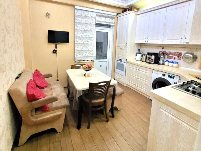 Продаётся 3-комн. новостройка 106 м², м. Кара Караев, photo 18 from 32