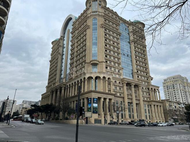 Satılır 4 otaqlı yeni tikili 200 m², Elmlər Akademiyası m., photo 1 from 13