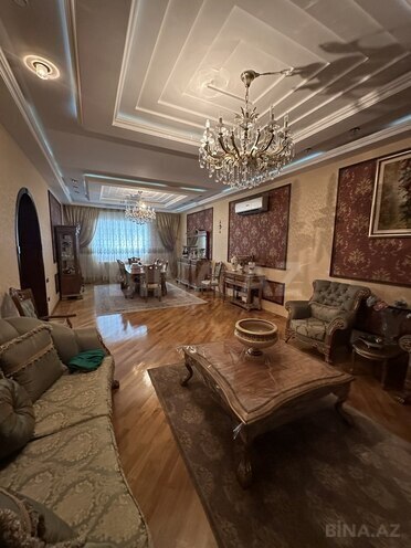 Продаётся 7-комн. дом/дача 400 м², м. Кара Караев, photo 7 from 32