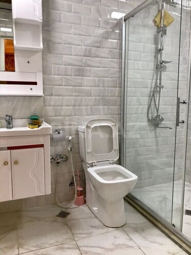 Сдаётся 2-комн. новостройка 100 м², м. Элмляр Академиясы, photo 9 from 15