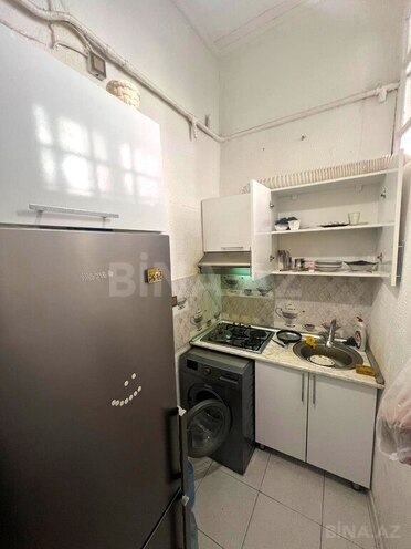 Satılır 2 otaqlı köhnə tikili 45 m², Nizami m., photo 7 from 12