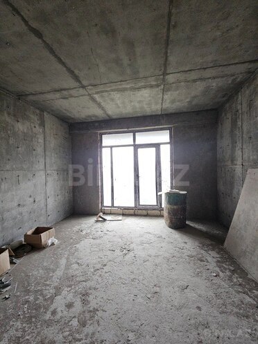 Продаётся 3-комн. новостройка 100 м², м. Кара Караев, photo 4 from 8