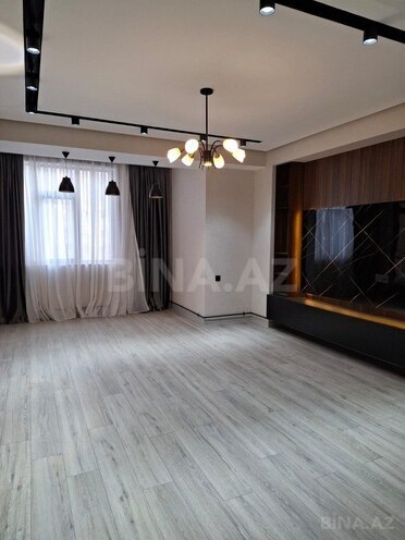 Продаётся 2-комн. новостройка 83 м², м. 8 ноября, photo 1 from 12