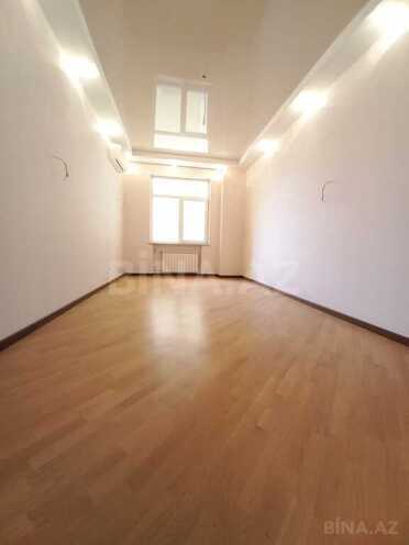 Продаётся 3-комн. новостройка 138 м², м. Элмляр Академиясы, photo 9 from 17