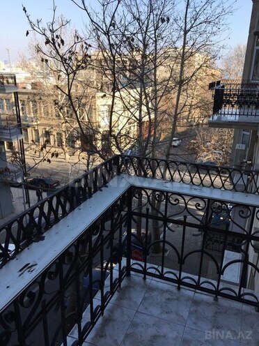 Satılır 4 otaqlı köhnə tikili 180 m², İçəri Şəhər m., photo 7 from 14