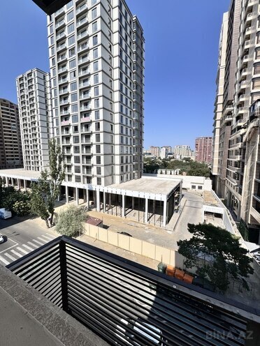 Satılır 3 otaqlı köhnə tikili 90 m², 28 May m., photo 30 from 32