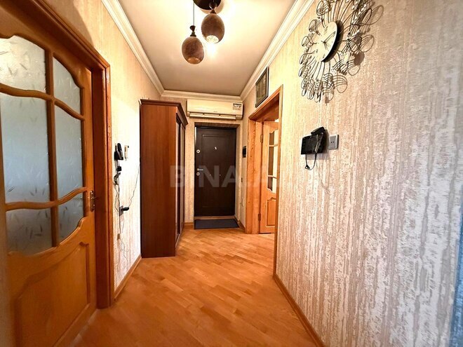 Продаётся 4-комн. вторичка 100 м², м. Кара Караев, photo 22 from 25