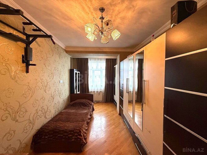 Продаётся 4-комн. вторичка 100 м², м. Кара Караев, photo 15 from 25
