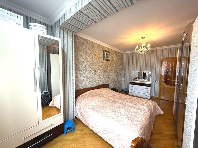 Продаётся 4-комн. вторичка 100 м², м. Кара Караев, photo 12 from 25